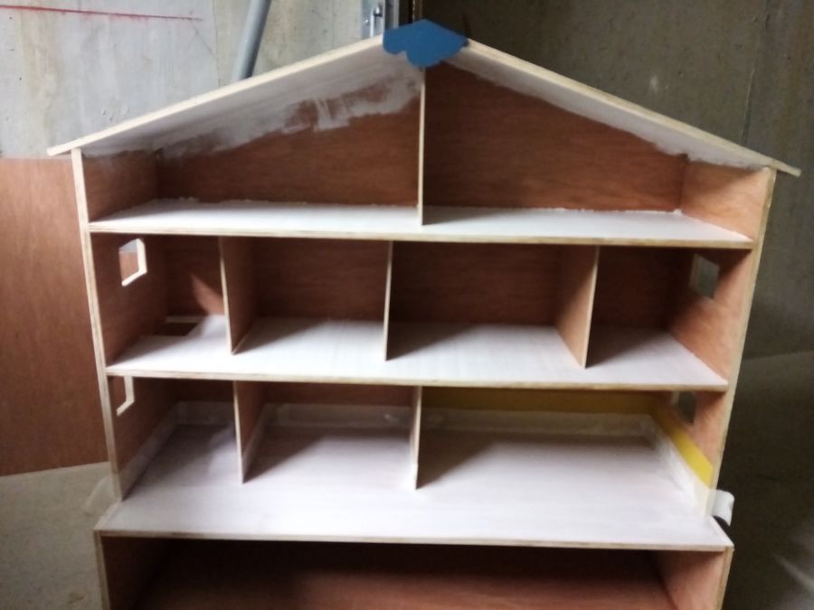 peinture maison playmobil en bois
