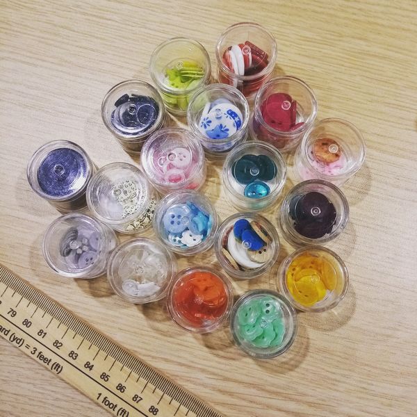 boutons multicolores