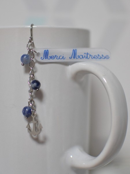 boule à thé fantaisie "Merci Maîtresse" ancre et perles bleues