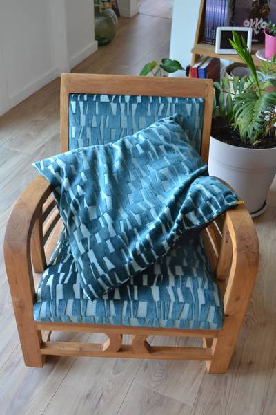 coussin et fauteuil Charleston velours bleu canard