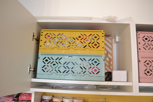 caisses Héma jaune et turquoise, rangement créatif